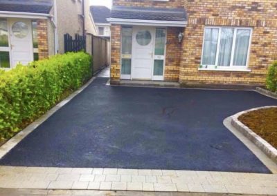 Tarmac driveway repairs and installation